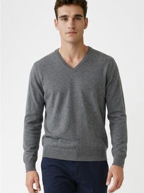 Men's V-Neck cashmere Gray Sweater from Italy